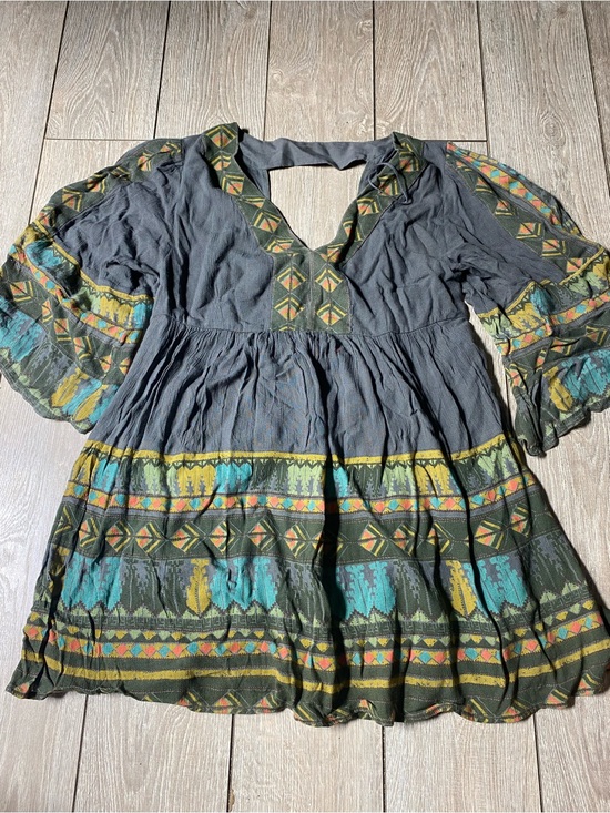 Free People Dresses & Skirts - Free People Boho mini dress Bell Sleeves